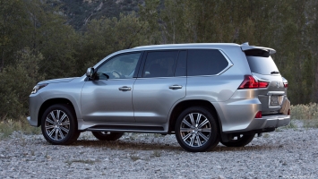 Фото диска Lexus LX2016 серый с полировкой
