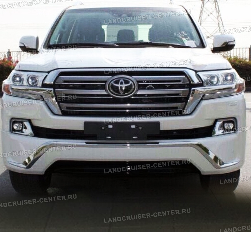 Executive White MIDDLE EAST Toyota Land Cruiser 200